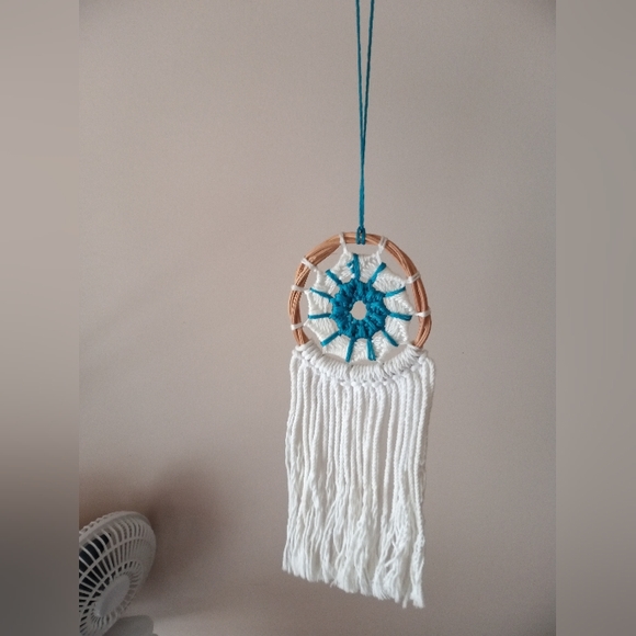 Macrame dreamcatcher - Picture 5 of 11
